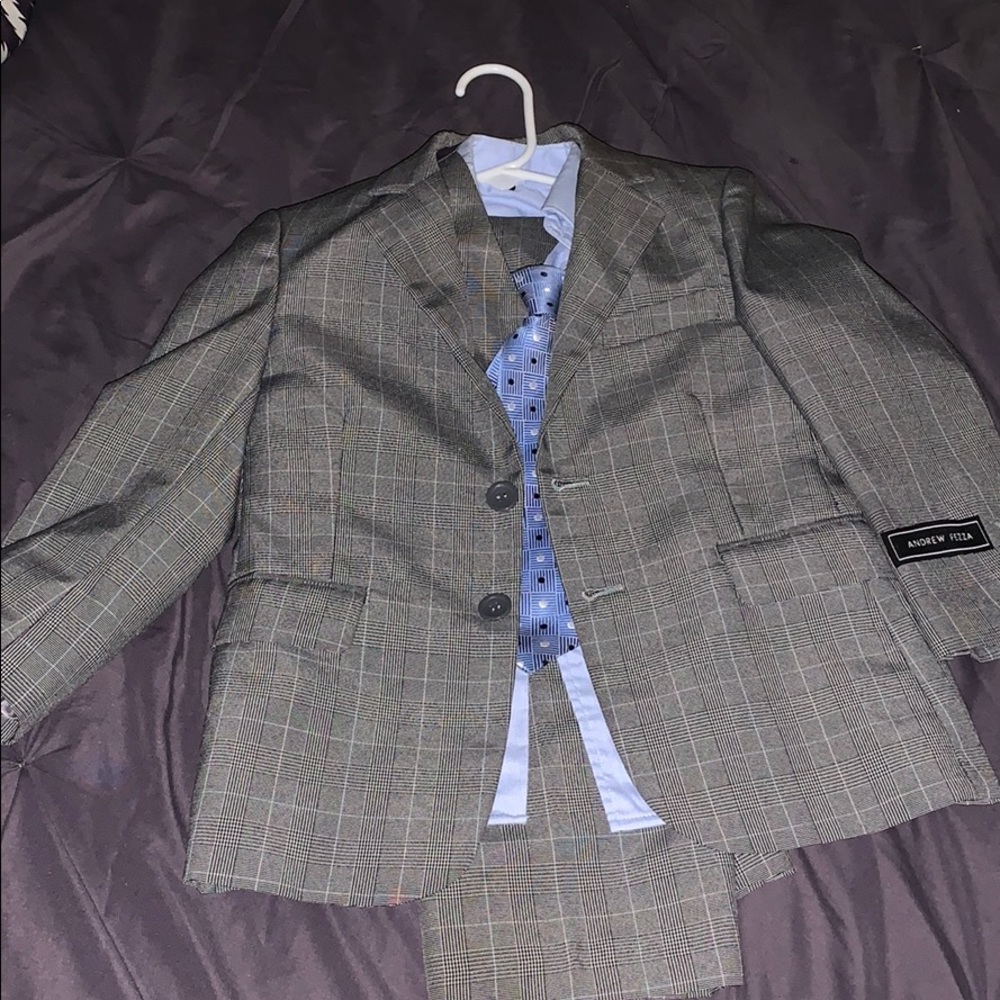 Three piece toddler suit